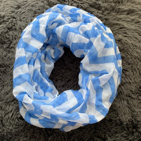 (2/$6) thin blue and white chevron infinity scarf - Picture 1 of 3